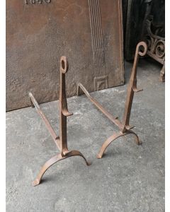 Antieke IJzeren Vuurbokken