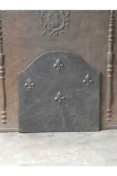 Haardplaat 'Pilaren met Fleurs de Lis'