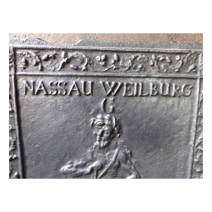 Haardplaat 'Nassau Weilburg' van Gietijzer 