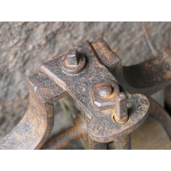 Antiek Gewicht-Aangedreven Draaispit van Smeedijzer, Messing, Hout 