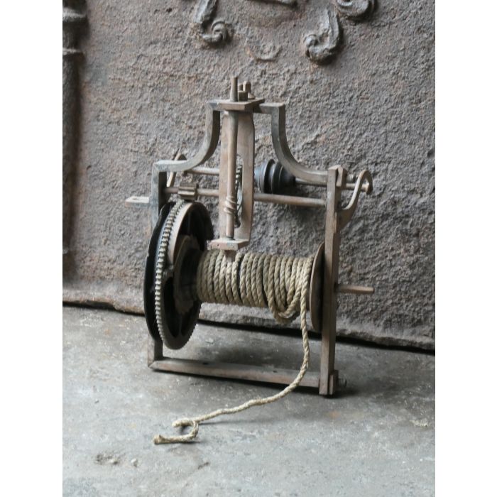 Antiek Gewicht-Aangedreven Draaispit van Smeedijzer, Messing, Hout, Touw 