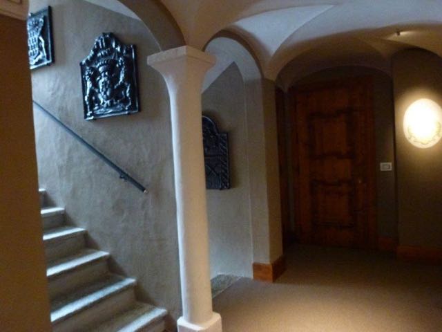 Haardplaat als decoratie in Hotel Miramonti